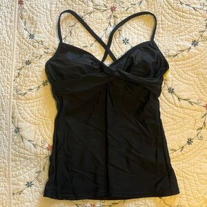 20% OFF BUNDLES! Athleta Swim Underwire Tankini Top. 32 B/C Tall Black